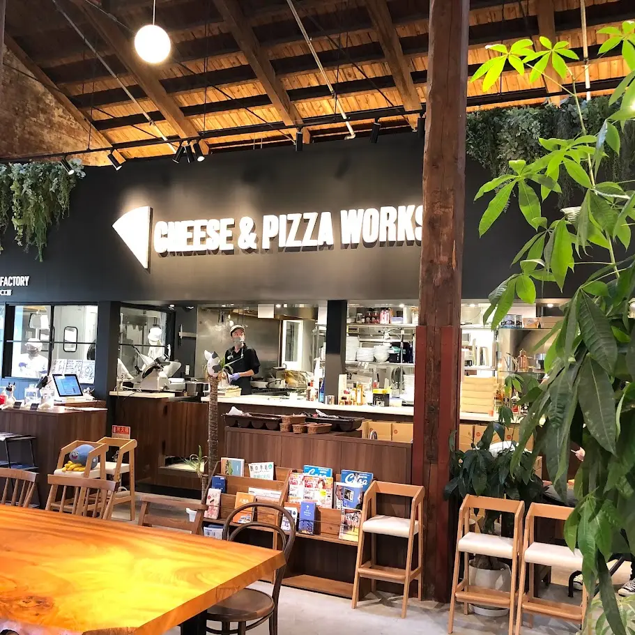 CHEESE & PIZZA WORKS AWAJISHIMA