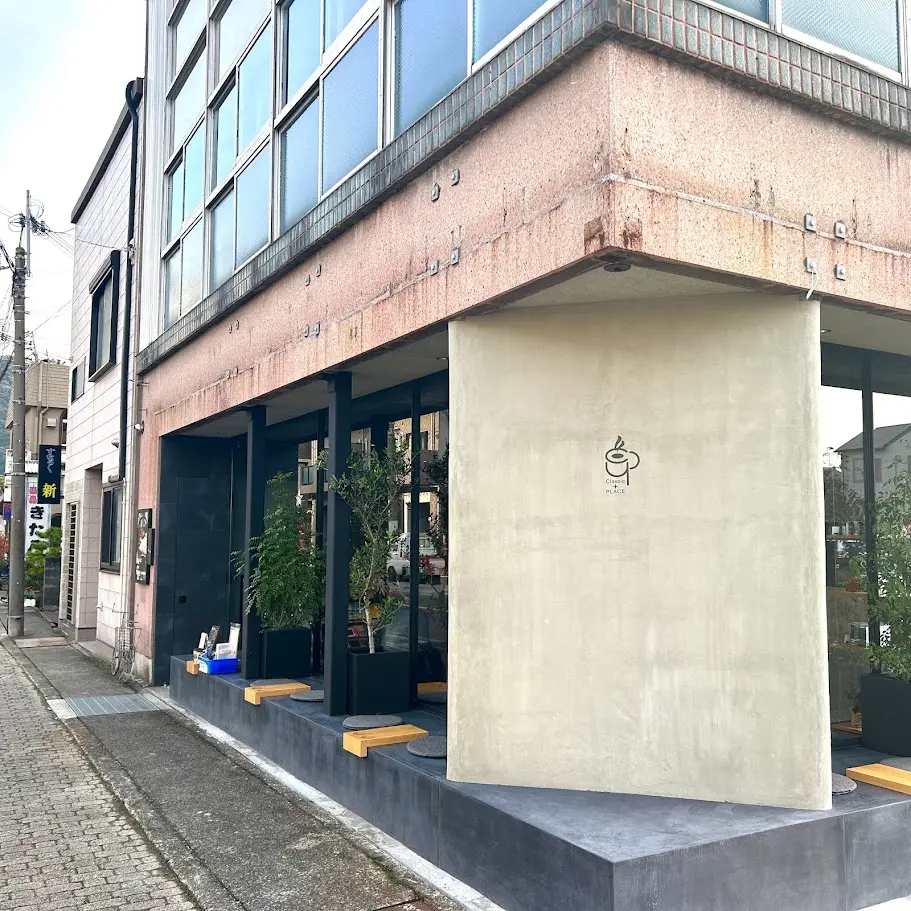 CLASSIC plus PLACEの店舗外観