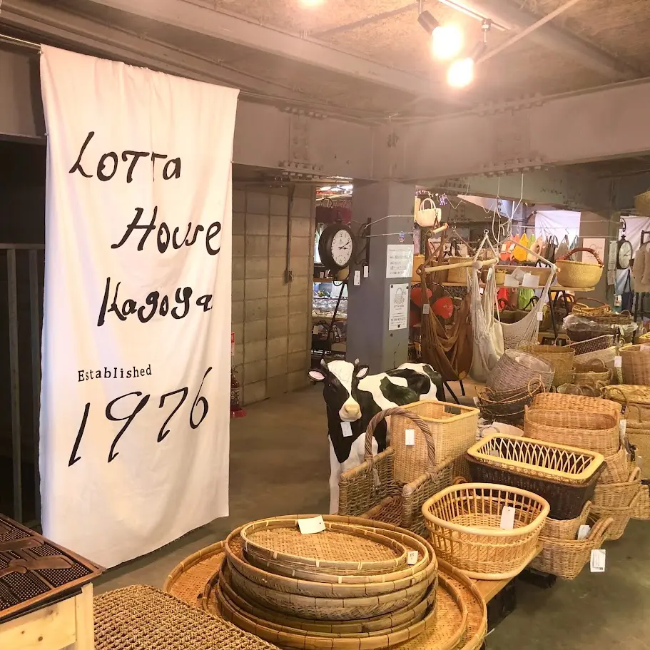 LOTTAHOUSE 店内
