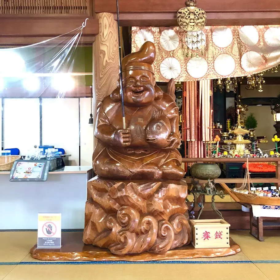 萬福寺の寿老人木彫り像