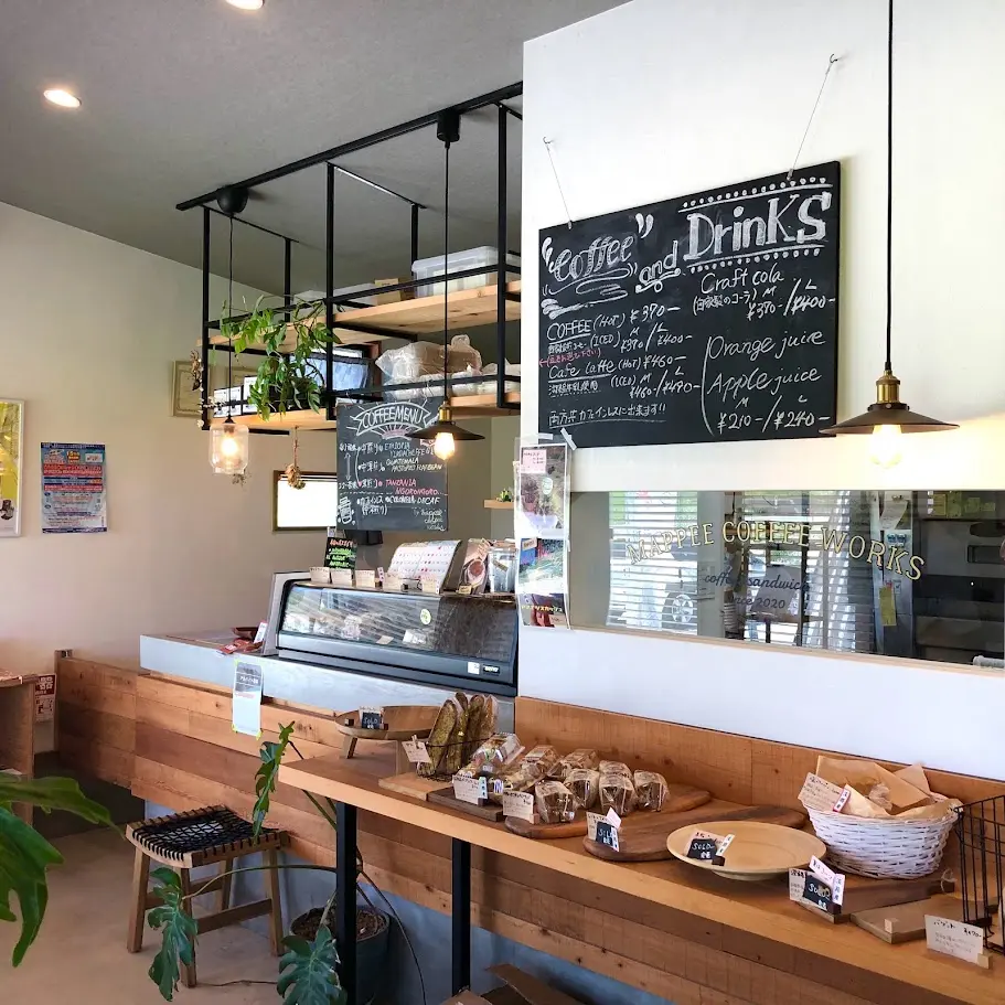 MAPPEE COFFEE WORKS(マッペーコーヒーワークス)の店内