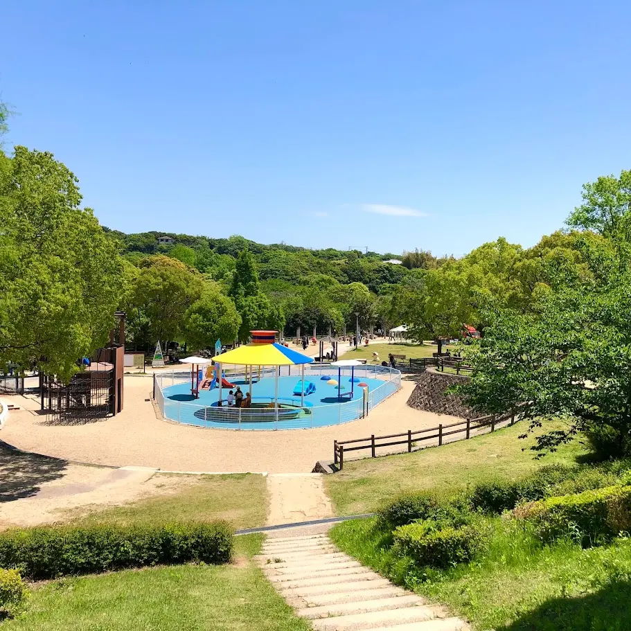 ニジゲンノモリにある園内公園＆遊具