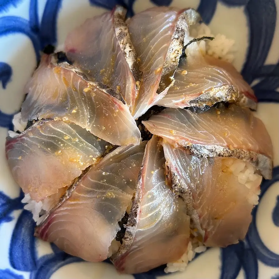 レストラン浜千鳥(ウェルネスパーク五色)の海鮮丼ランチ