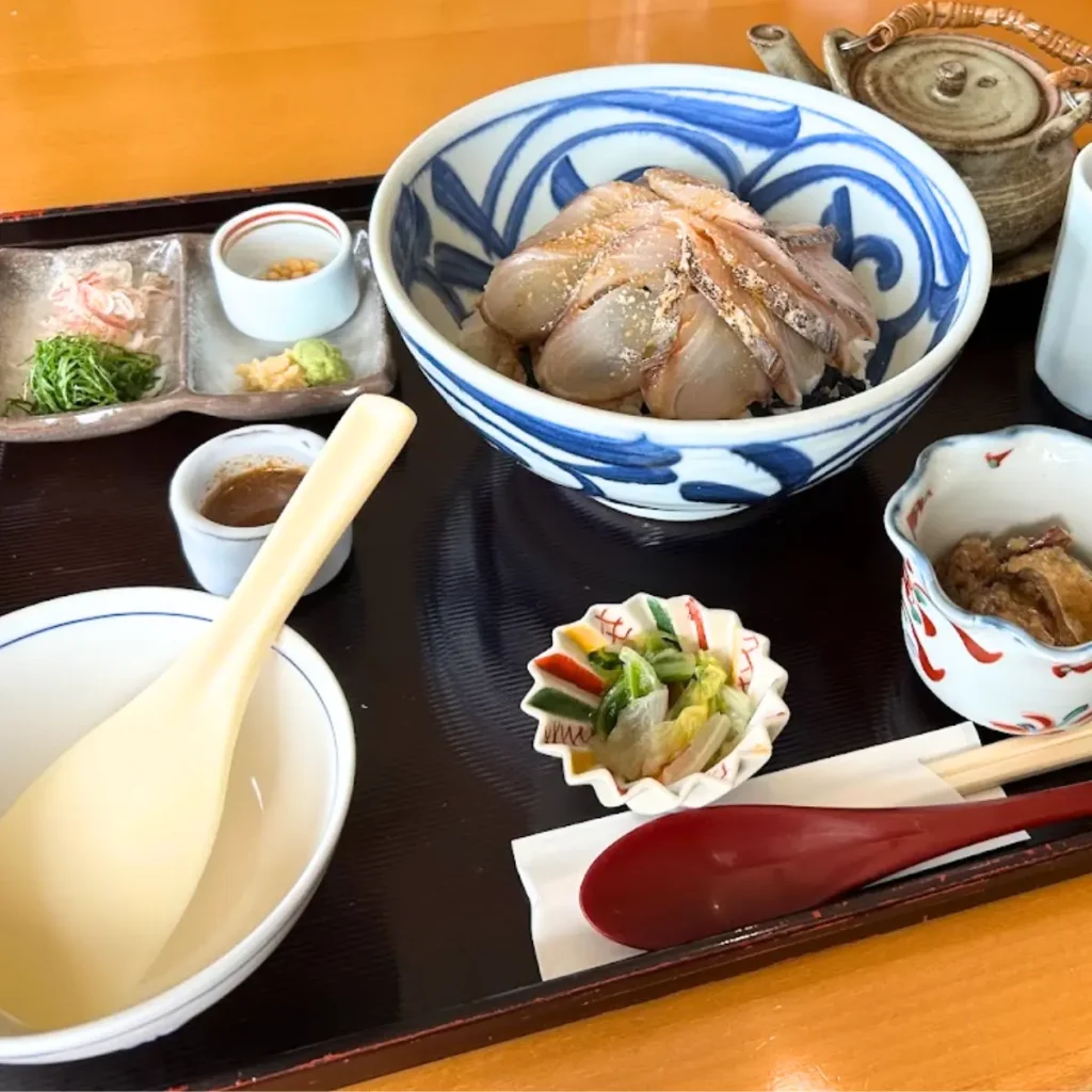 レストラン浜千鳥(ウェルネスパーク五色)のランチ定食