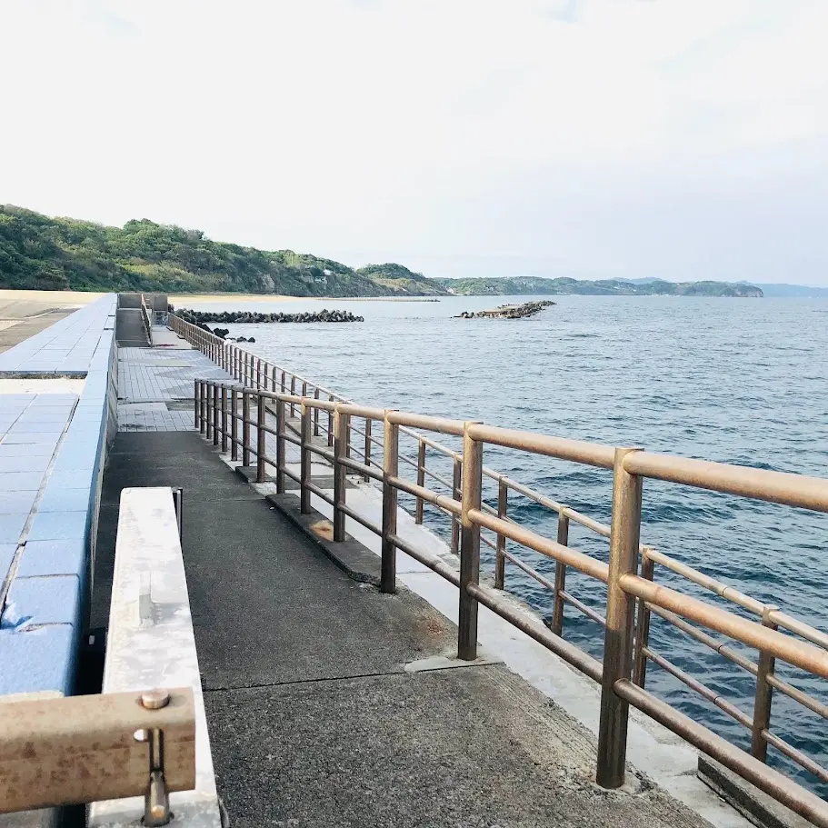 新都志海水浴場の釣りスポット