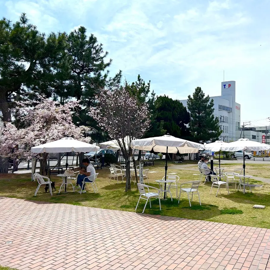 塩屋CAFE(塩屋カフェ)のテラス席