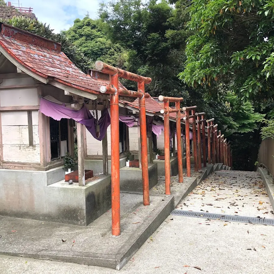 洲本城跡にある鳥居たち