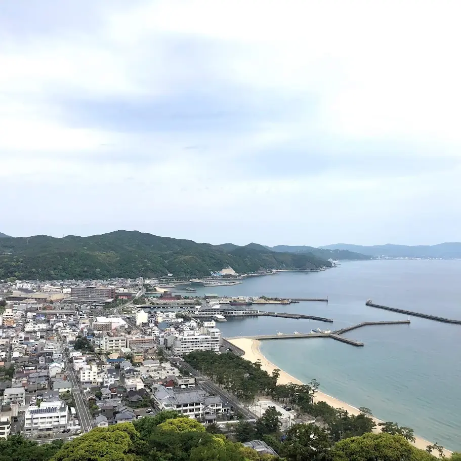洲本城跡から見える海の景色