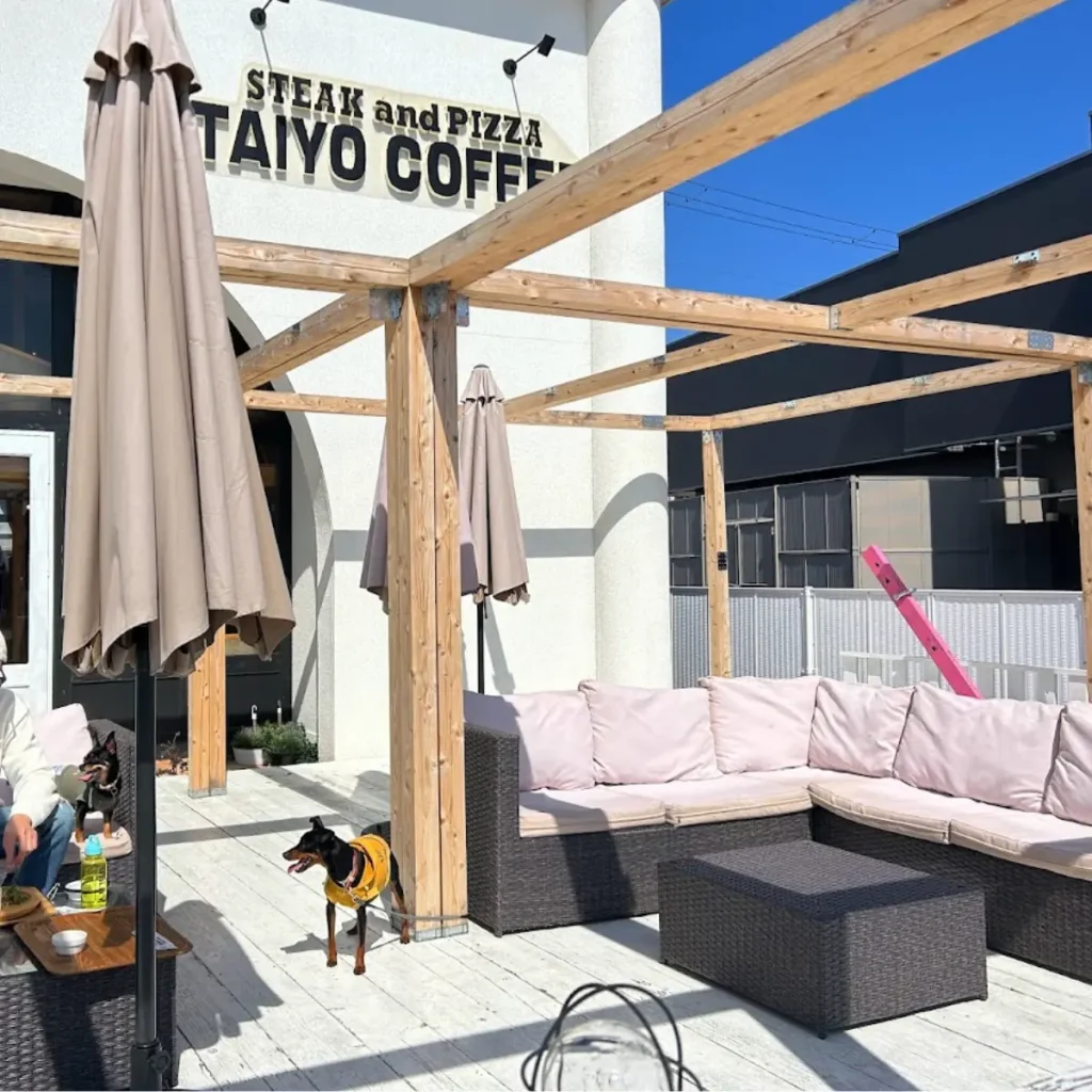 TAIYO COFFEE (タイヨ―珈琲)のテラス席