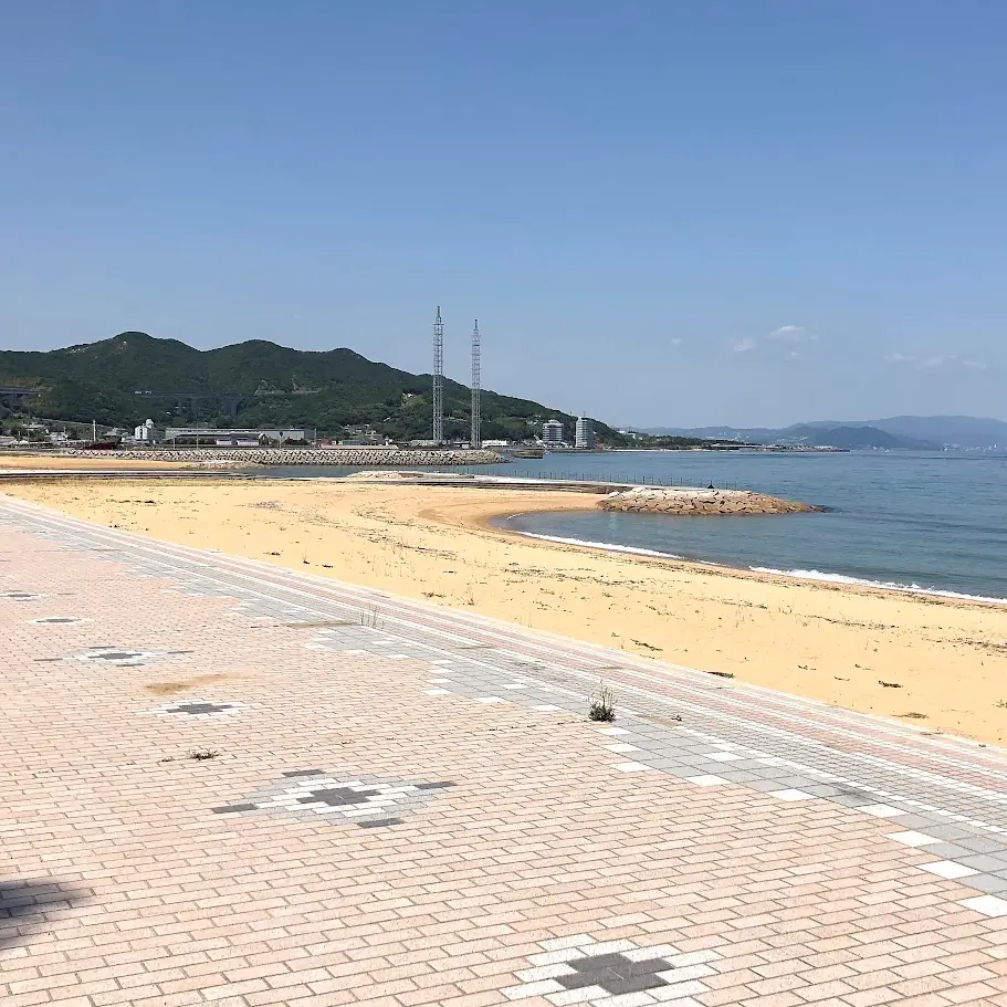 浦県民サンビーチの砂浜